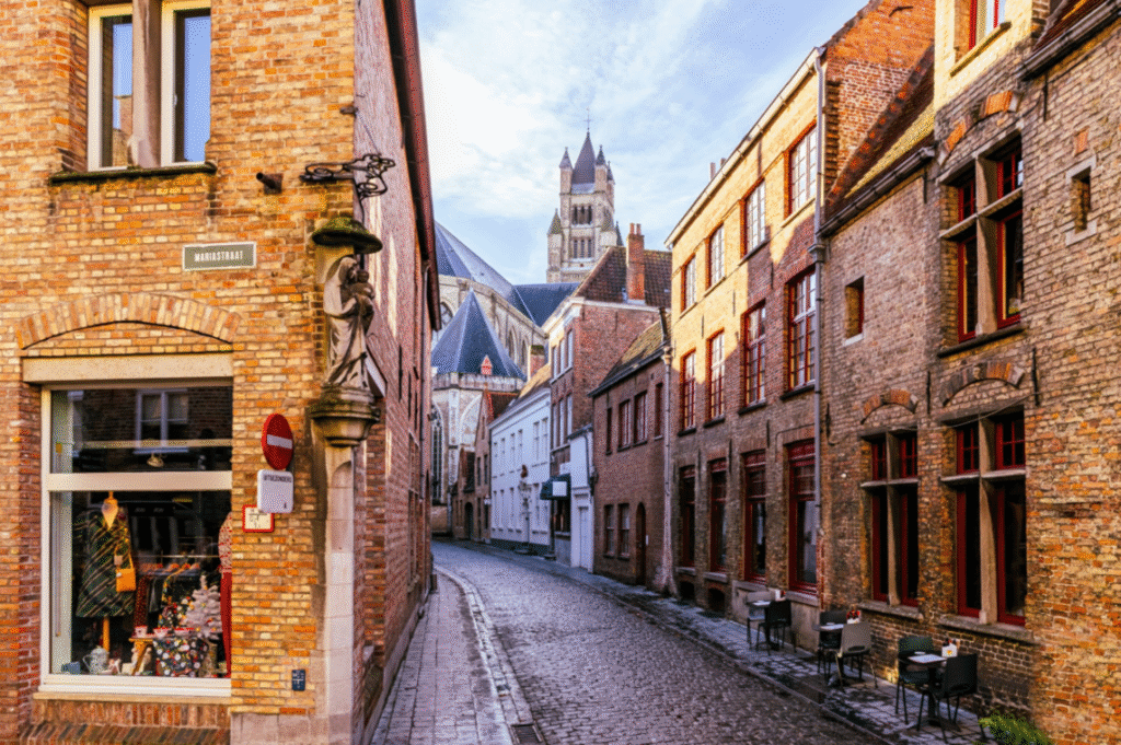 This image depicts the masonry structures of Bruges which the founder of Kousain Private Limited is expressing in his article.